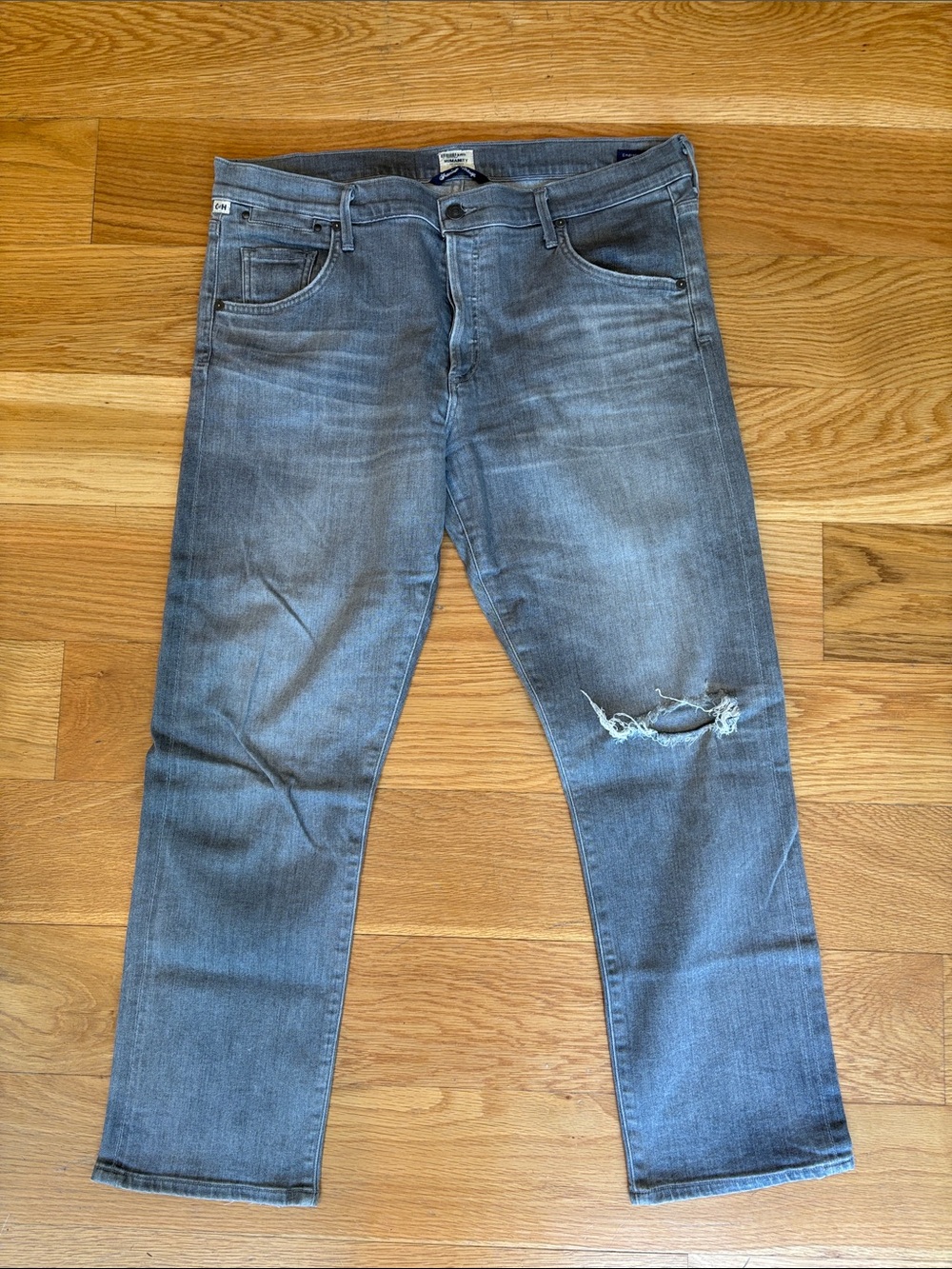 Citizens Of Humanity Grey Straight-Leg Jeans with Knee Distress